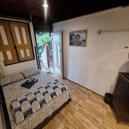טיראדנטס Pousada Residencia Balestra מראה חיצוני תמונה